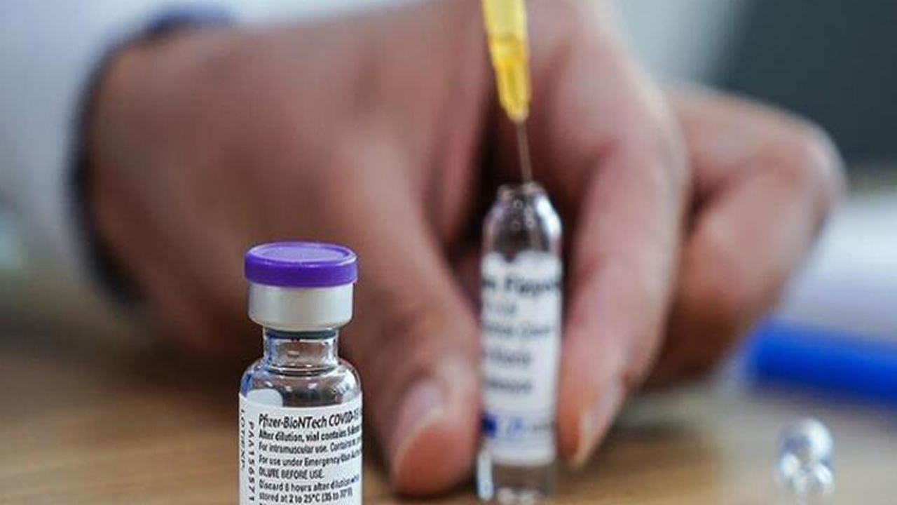 Biontech aşısı yıllar sonra bir yan etki gösterir mi? Biontech aşısının