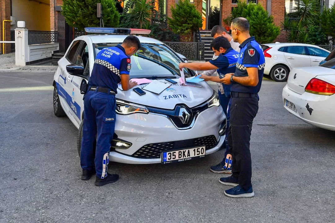 İzmir'de servisçilere para cezası