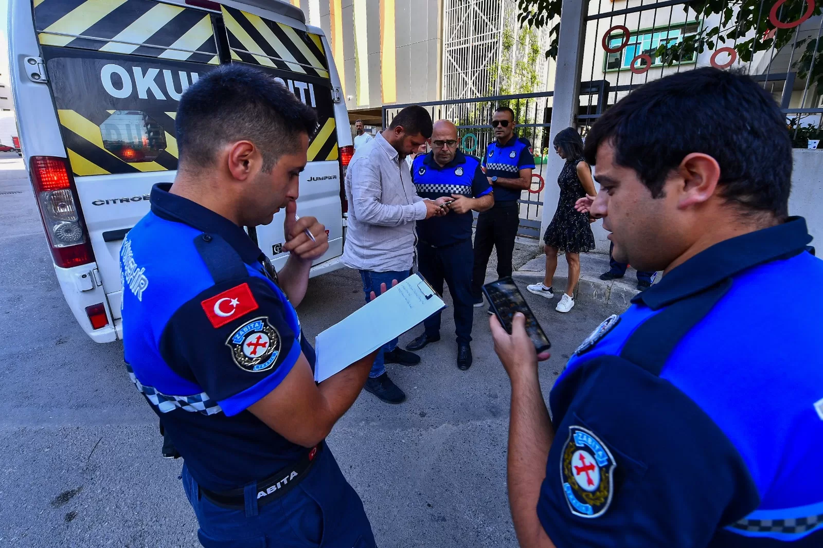 İzmir Büyükşehir'den servisçilere 1295 TL para cezası