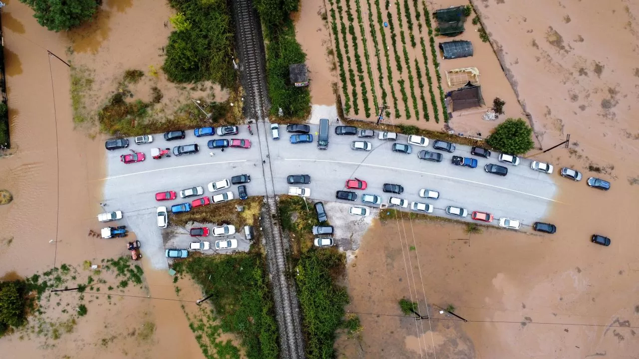 Yunanistan'da yaşanan sel felaketi sonucu 10 kişi hayatını kaybetti.