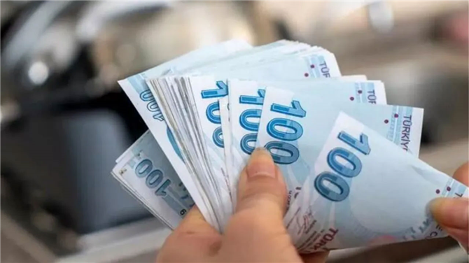 İzmir'de öğrencilere 5 Bin TL ödeme yapılıyor