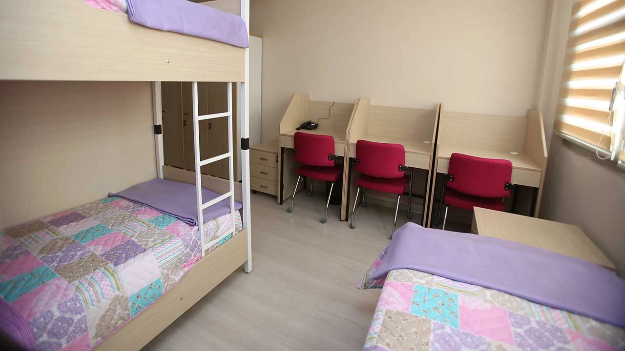 İzmir'de 155 kişilik kız öğrenci yurdu
